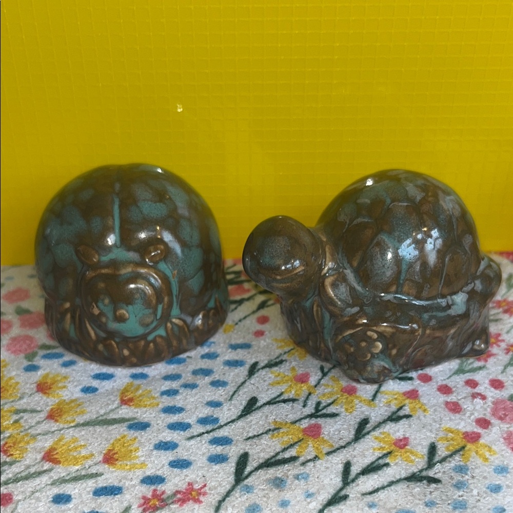 Vintage pair of green and brown ceramic glazed bug and turtle decor figurines